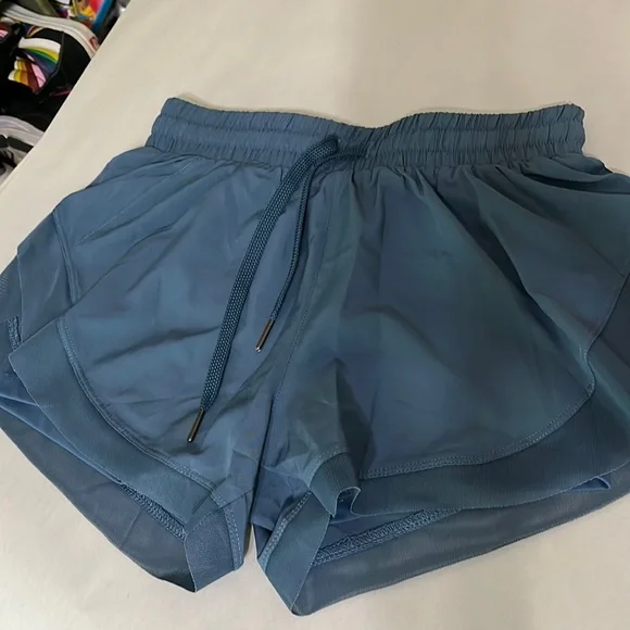 NWT Halara Drawstring Contrast Mesh 2 in 1 shorts Women’s XS - Picture 10 of 14